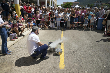 Foto del Día de la Cuajada en Larraintzar.