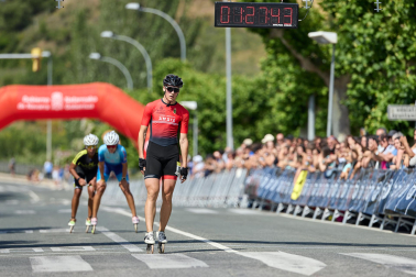 Foto de la maratón P2P de patinaje Pamplona-Puente la Reina.
