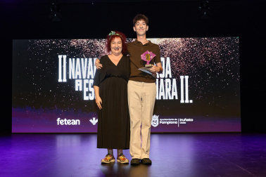 A: J.P. Urdíroz F: 06-06-2026 P: Premio Mejor Actor de Reparto - Iñigo Gorosquieta L: Pamplona. Civivox Pompeyo. T: Gala de entrega de premios del festival Navarra a Escena.