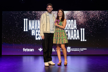 A: J.P. Urdíroz F: 06-06-2026 P: Premio Mejor Actriz de Reparto - Verónica Casado. L: Pamplona. Civivox Pompeyo. T: Gala de entrega de premios del festival Navarra a Escena.