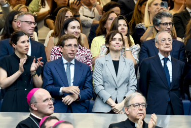 Encuentro del papa León XIV con la comunidad diocesana en el estadio Santiago Bernabéu