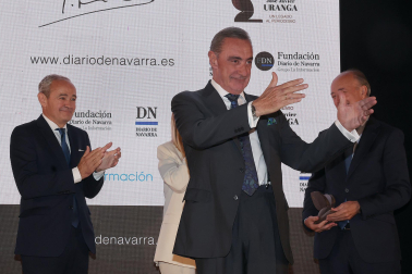Fotos de la entrega del III Premio José Javier Uranga a Carlos Herrera