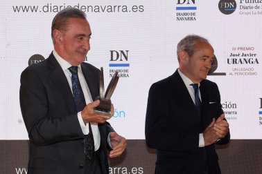 Fotos de la entrega del III Premio José Javier Uranga a Carlos Herrera
