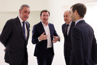 Fotos de la entrega del III Premio José Javier Uranga a Carlos Herrera