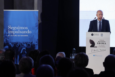 Fotos de la entrega del III Premio José Javier Uranga a Carlos Herrera