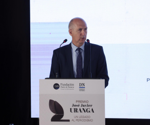 Fotos de la entrega del III Premio José Javier Uranga a Carlos Herrera