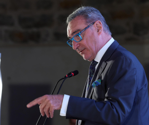 Fotos de la entrega del III Premio José Javier Uranga a Carlos Herrera
