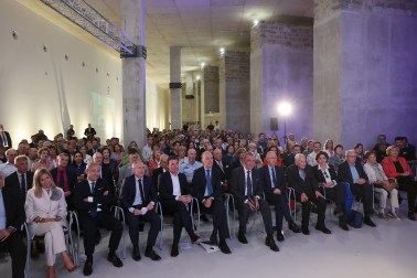 Fotos de la entrega del III Premio José Javier Uranga a Carlos Herrera