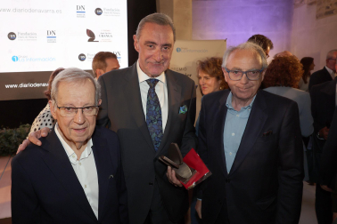 Fotos de la entrega del III Premio José Javier Uranga a Carlos Herrera