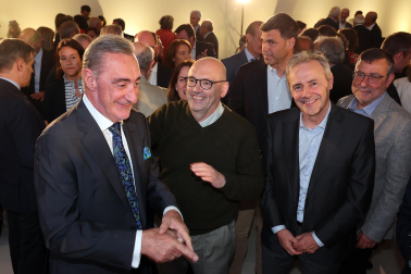 Fotos de la entrega del III Premio José Javier Uranga a Carlos Herrera