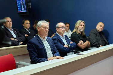 Presentación de Luís Miguel Ramis como nuevo entrenador de Osasuna