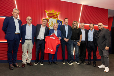 Presentación de Luís Miguel Ramis como nuevo entrenador de Osasuna