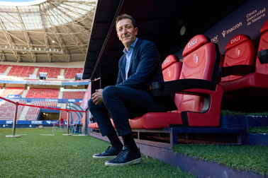 Presentación de Luís Miguel Ramis como nuevo entrenador de Osasuna