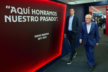 Presentación de Luís Miguel Ramis como nuevo entrenador de Osasuna