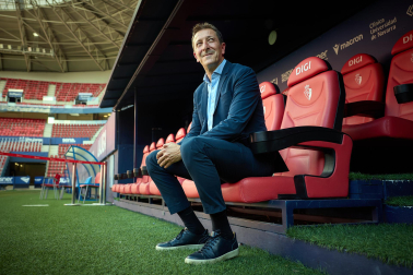 Presentación de Luís Miguel Ramis como nuevo entrenador de Osasuna