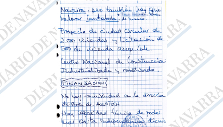 Hoja de una libreta de Leire Díez donde se cita el proyecto de Ciudad Circular de Pamplona y el centro nacional de la construcción