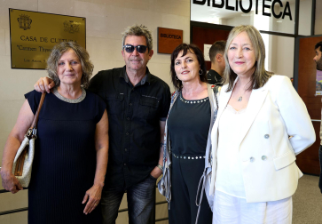 Fotos de la entrega del premio Príncipe de Viana a la cantante Aurora Beltrán en la Casa de Cultura Carmen Thyssen-Bornemisza de Los Arcos