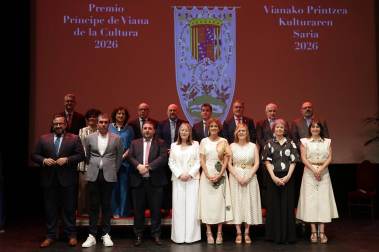 Fotos de la entrega del premio Príncipe de Viana a la cantante Aurora Beltrán en la Casa de Cultura Carmen Thyssen-Bornemisza de Los Arcos