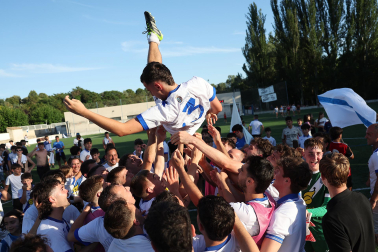 El Cantolagua regresó a Tercera División tras vencer el playoff contra el Baztan. 1-1 en la ida y 4-3 para los de Sangüesa en la vuelta.