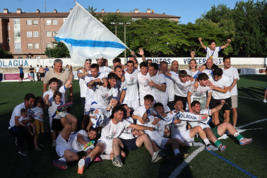 El Cantolagua regresó a Tercera División tras vencer el playoff contra el Baztan. 1-1 en la ida y 4-3 para los de Sangüesa en la vuelta.