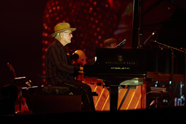 Fotos del concierto de Ludovico Einaudi en el Navarra Arena