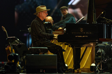 Fotos del concierto de Ludovico Einaudi en el Navarra Arena