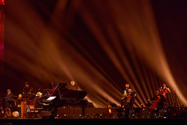 Fotos del concierto de Ludovico Einaudi en el Navarra Arena