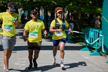 Fotos de la XII Marcha Contra el Cáncer en Pamplona