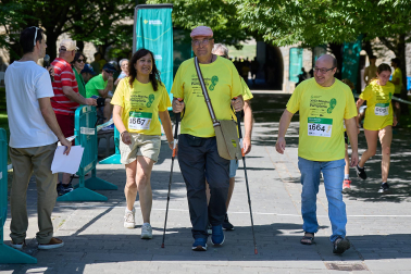 Fotos de la XII Marcha Contra el Cáncer en Pamplona