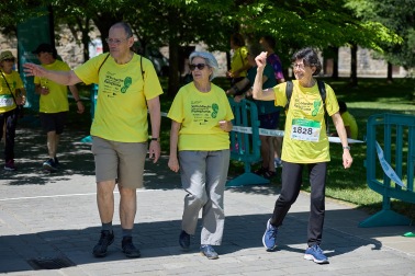Fotos de la XII Marcha Contra el Cáncer en Pamplona