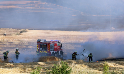 Fotos del incendio en la Cendea de Olza este lunes 15 de junio