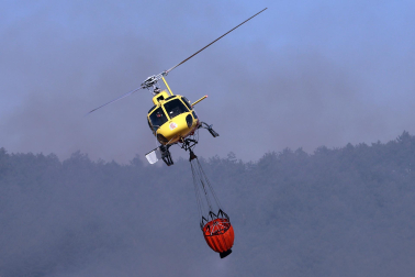 Fotos del incendio en la Cendea de Olza este lunes 15 de junio