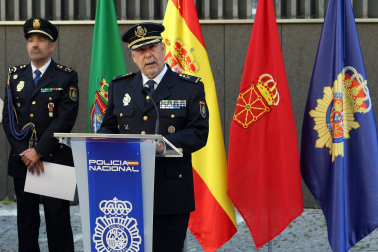 Fotos del homenaje de la Policía Nacional a las víctimas de ETA en Pamplona.