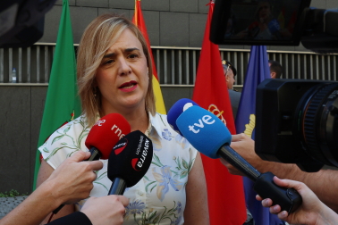 Fotos del homenaje de la Policía Nacional a las víctimas de ETA en Pamplona.
