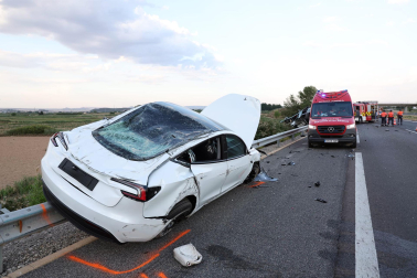 Un fallecido y un herido tras la colisión de dos camiones en la AP-68 a la altura de Murchante