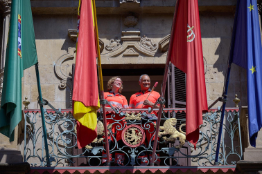 Fotos de los lanzadores del chupinazo de San Fermín 2026, los sanitarios de la subdirección de Urgencias
