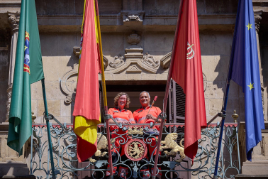 Fotos de los lanzadores del chupinazo de San Fermín 2026, los sanitarios de la subdirección de Urgencias