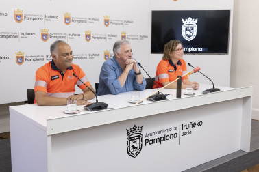 Foto de los lanzadores del chupinazo de San Fermín 2026, los sanitarios de la subdirección de Urgencias