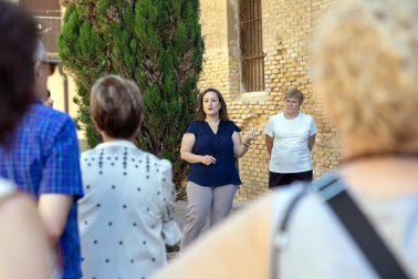 Visita guiada por los atractivos barrocos de Villafranca durante la presentación del número 83 de la revista 'Conocer Navarra'