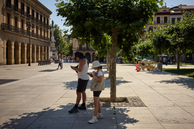 Fotos del intenso día de altas temperaturas en Pamplona