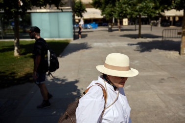 Fotos del intenso día de altas temperaturas en Pamplona