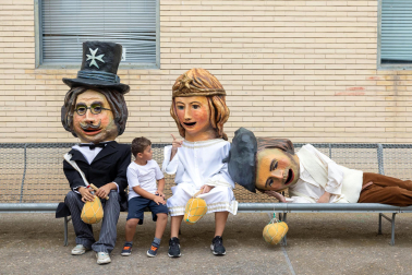 El Barrio de Lourdes celebró el inicio de las fiestas de San Juan con el cohete de este viernes 19 de junio