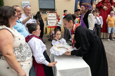El Barrio de Lourdes celebró el inicio de las fiestas de San Juan con el cohete de este viernes 19 de junio