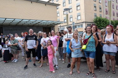 El Barrio de Lourdes celebró el inicio de las fiestas de San Juan con el cohete de este viernes 19 de junio