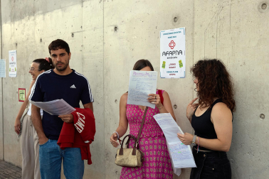 Foto de la OPE de maestros en la Universidad Pública de Navarra.