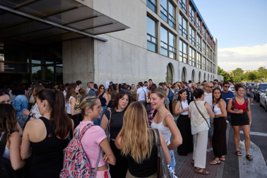 Foto de la OPE de maestros en la Universidad Pública de Navarra.