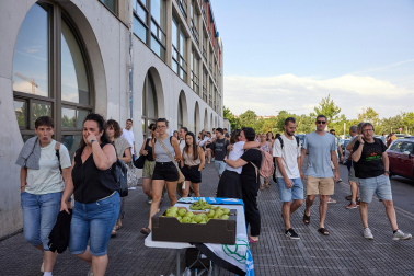 Foto de la OPE de maestros en la Universidad Pública de Navarra.