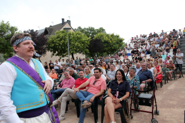 Fotos del paloteado de San Juan del Barrio de Lourdes de Tudela 2026