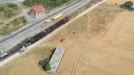 Incendio de vegetación sofocado junto a las vías del tren en el Carrascal