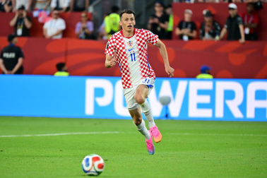 Fotos del debut goleador de Budimir en el Mundial.